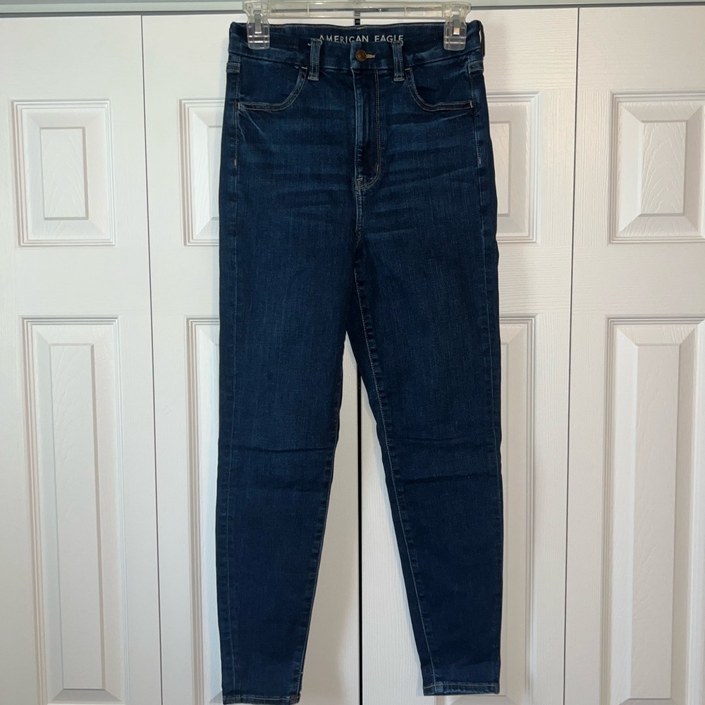 American Eagle Outfitters Women's Curvy Super Hi-Rise Jegging